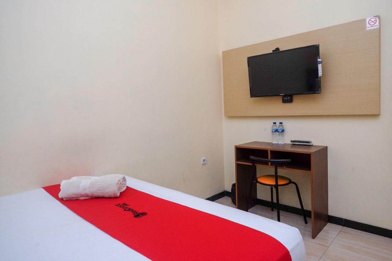 Reddoorz Near Taman Pantai Alam Indah Tegal Ξενοδοχείο Εξωτερικό φωτογραφία